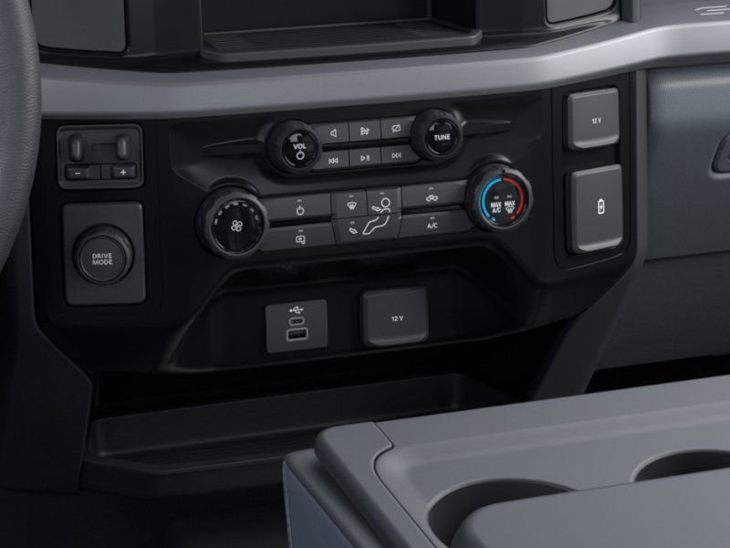 Vehicle image 18 of 22