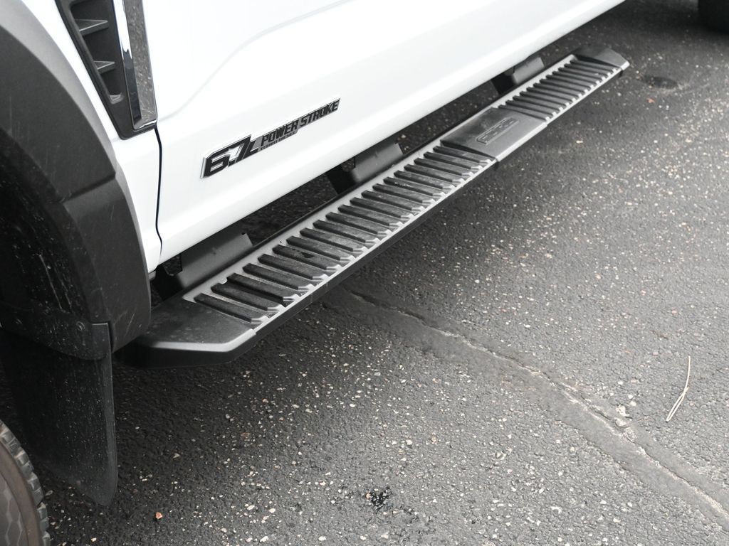 2024 Ford F-450 XL Image 9 of 29