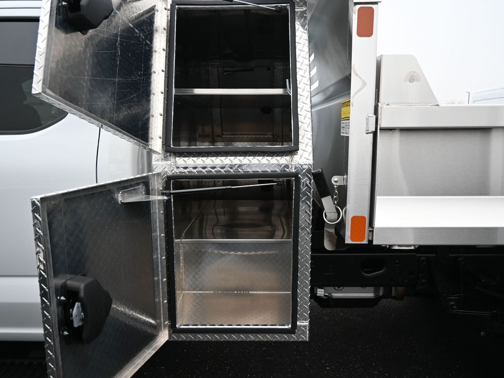 2024 Ford F-450 XL Image 13 of 29