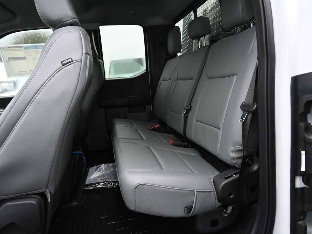 2024 Ford F-450 XL Image 12 of 29