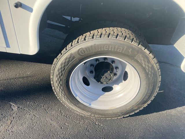 2024 Ford F-450 XL Image 4 of 15