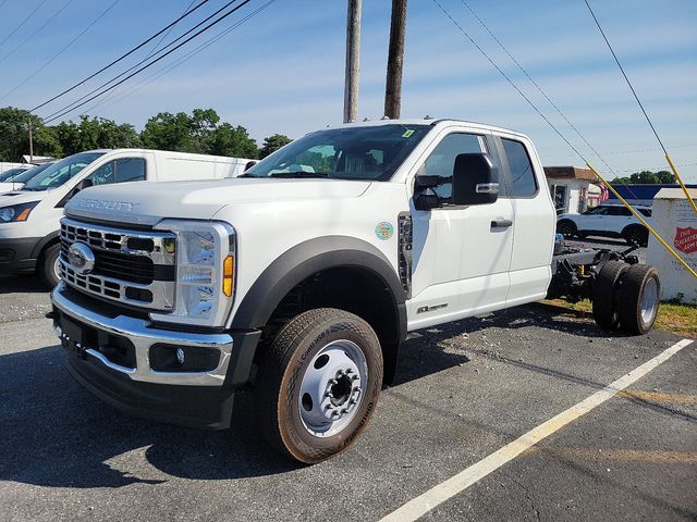 2024 Ford F-450 XL Image 1 of 4