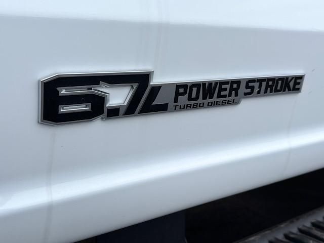 2024 Ford F-450 XL Image 33 of 49