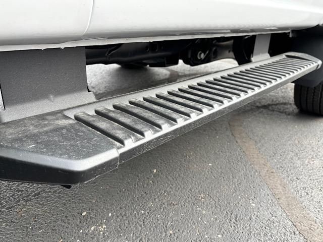 2024 Ford F-450 XL Image 35 of 49