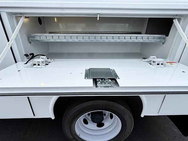 2024 Ford F-450 XL Image 37 of 49