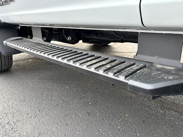 2024 Ford F-450 XL Image 48 of 49