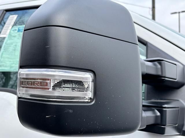 2024 Ford F-450 XL Image 41 of 49
