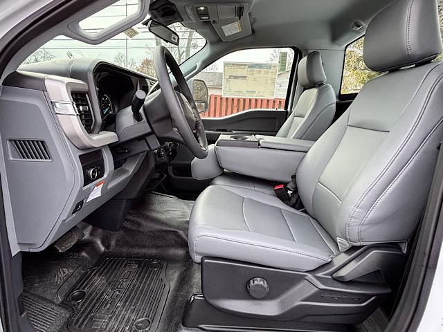 2024 Ford F-450 XL Image 22 of 49