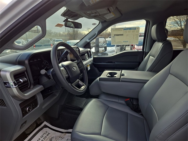 Vehicle image 14 of 64