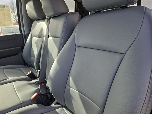 Vehicle image 46 of 64