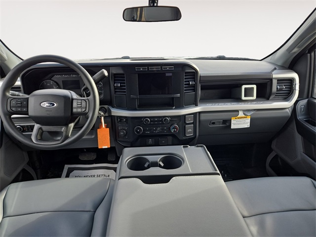Vehicle image 10 of 64