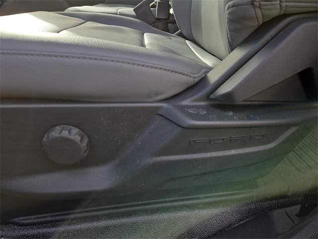 Vehicle image 47 of 64