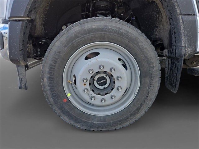 Vehicle image 57 of 64