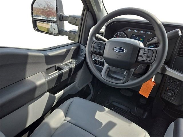 Vehicle image 23 of 64