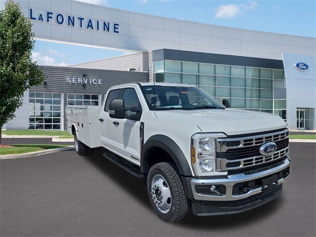 Vehicle image 3 of 64