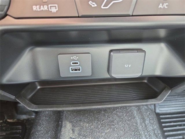 Vehicle image 14 of 64