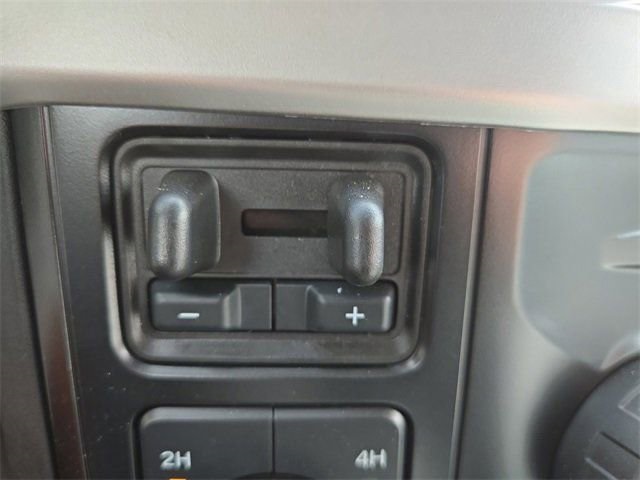 Vehicle image 36 of 64