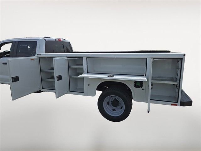 Vehicle image 49 of 64