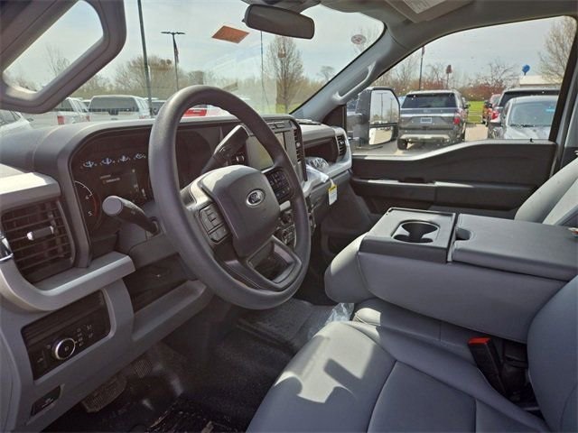 Vehicle image 24 of 64
