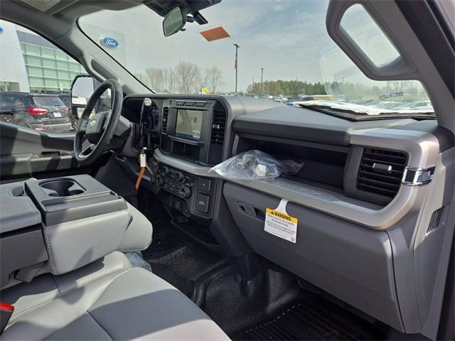 Vehicle image 22 of 64