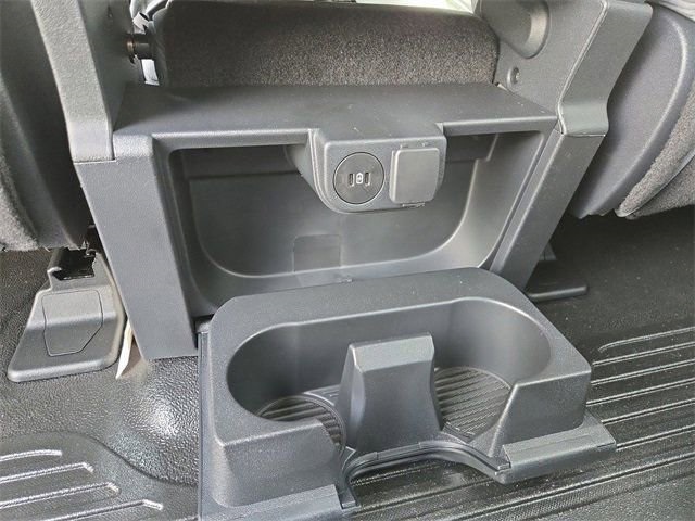 Vehicle image 39 of 64