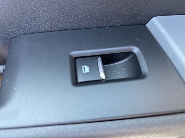 Vehicle image 59 of 64