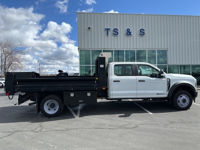 Vehicle image 8 of 64