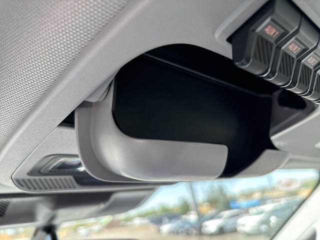 Vehicle image 56 of 64