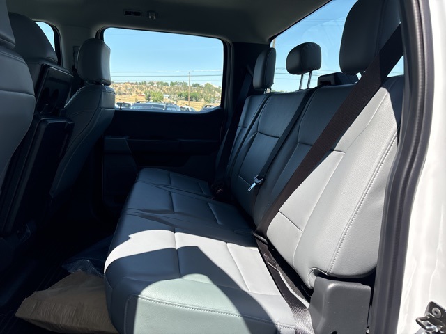 Vehicle image 61 of 64