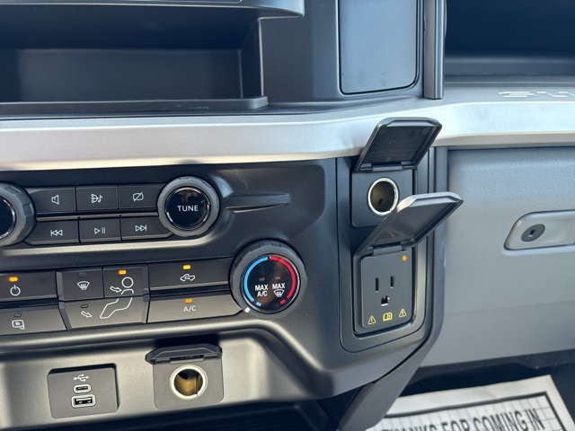 Vehicle image 47 of 64