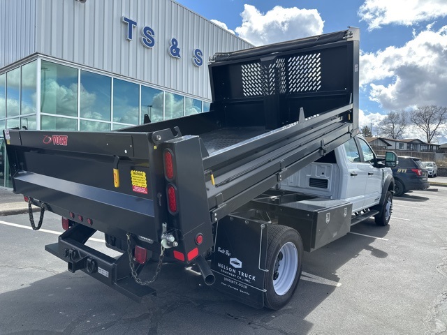 Vehicle image 13 of 64