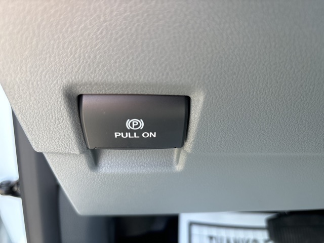 Vehicle image 38 of 64