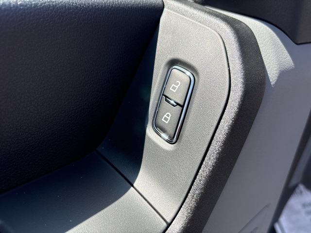 Vehicle image 24 of 64