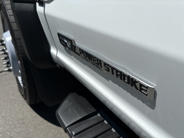 Vehicle image 19 of 64