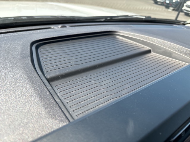 Vehicle image 43 of 64