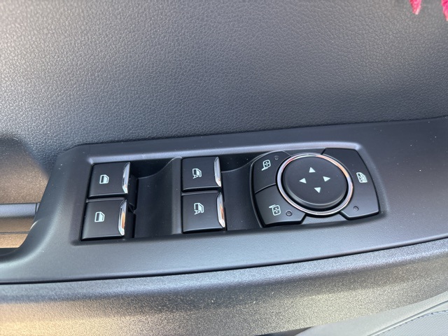 Vehicle image 23 of 64