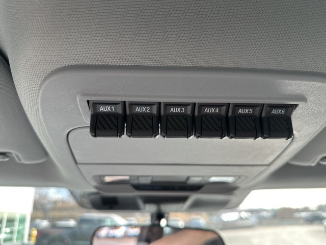 Vehicle image 40 of 41