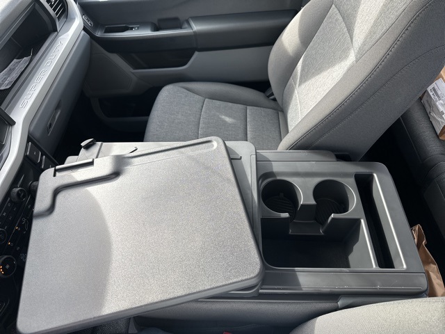Vehicle image 39 of 41
