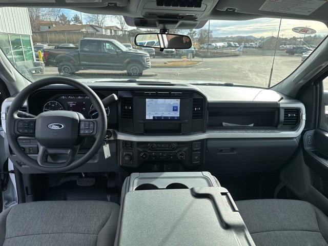 Vehicle image 26 of 41