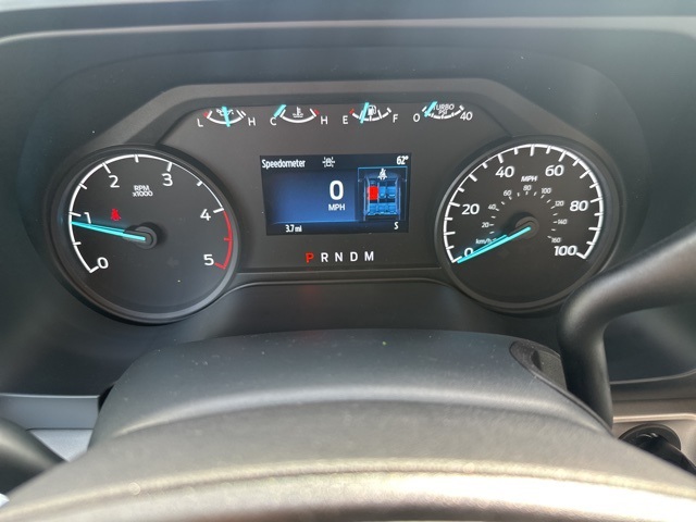Vehicle image 32 of 41
