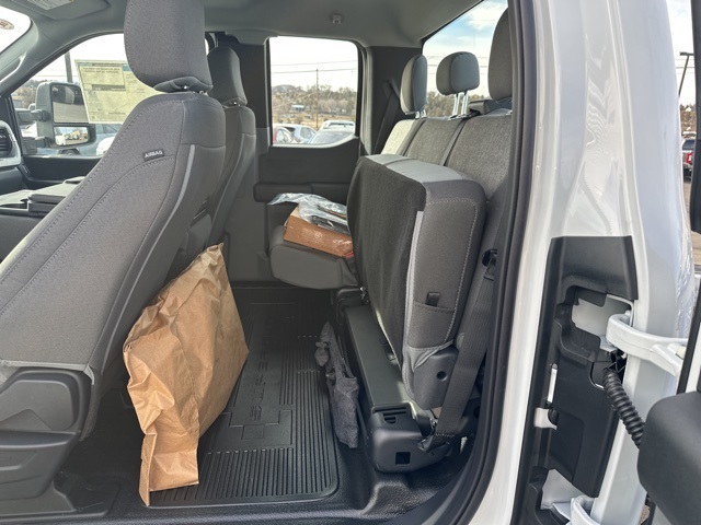 Vehicle image 22 of 41
