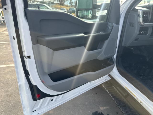 Vehicle image 15 of 41
