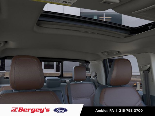 Vehicle image 12 of 24