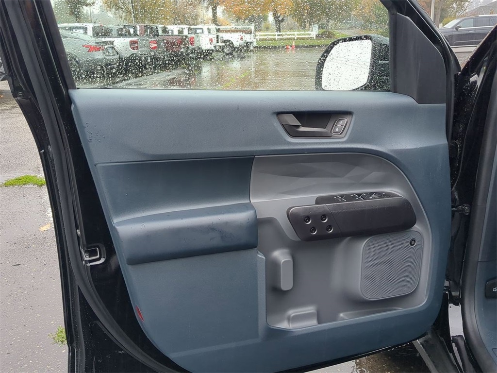 Vehicle image 9 of 36