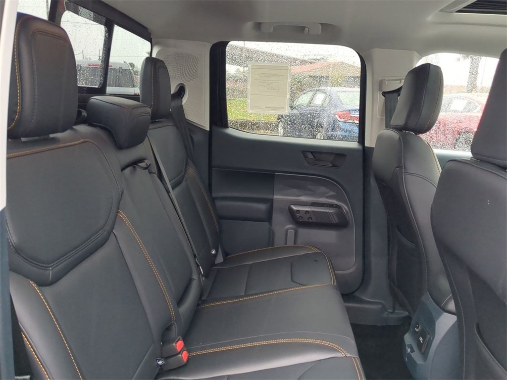 Vehicle image 29 of 36