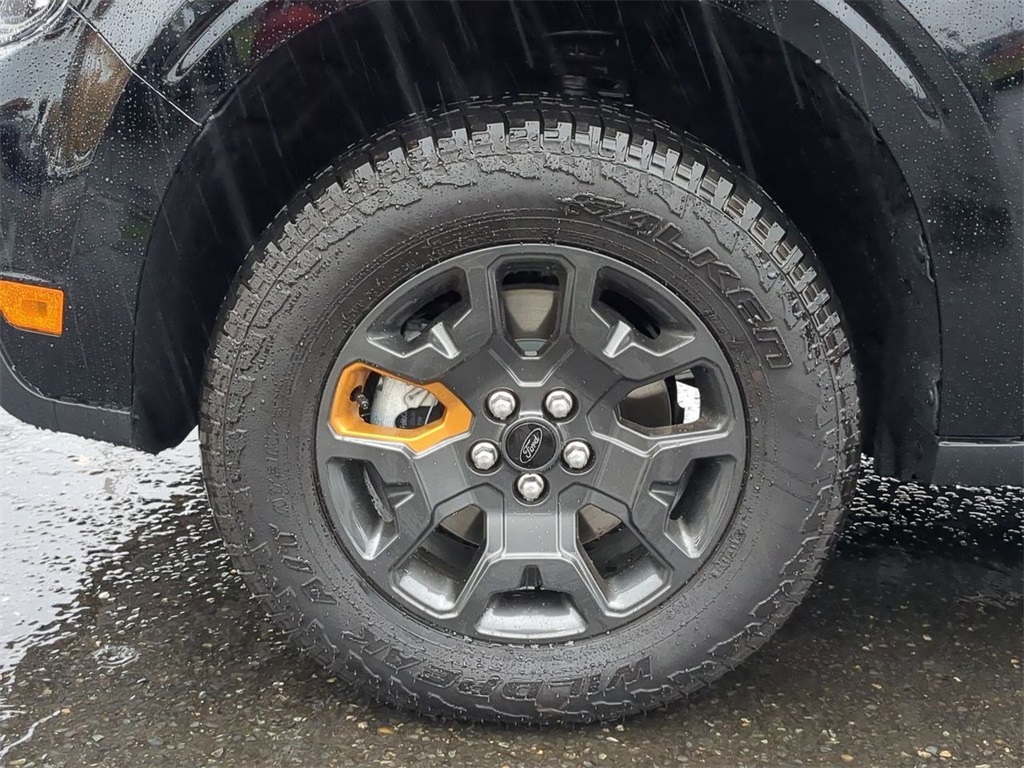 Vehicle image 35 of 36