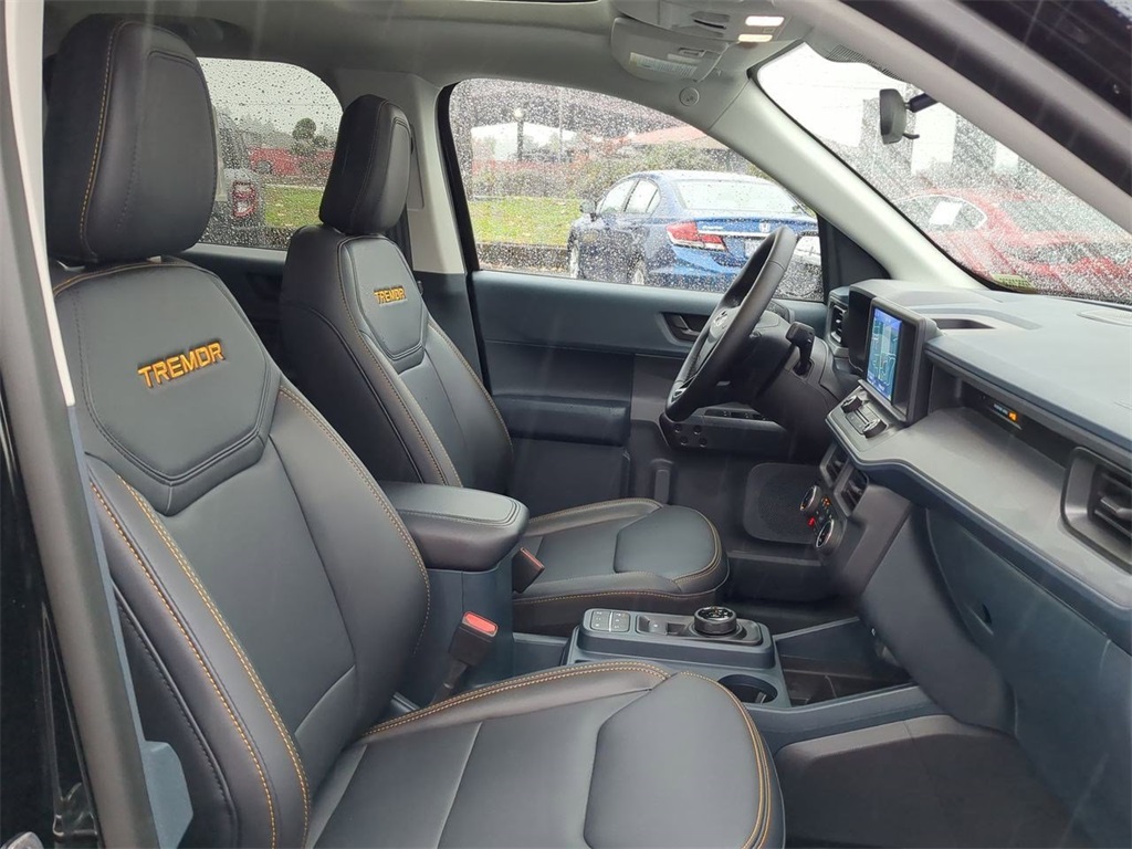 Vehicle image 31 of 36