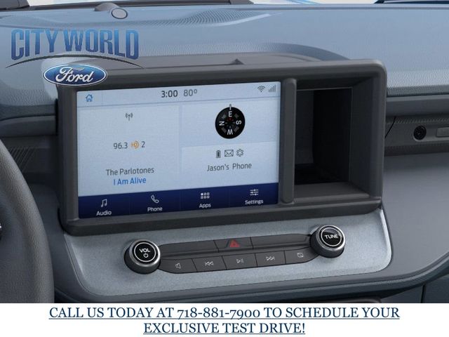 Vehicle image 5 of 8