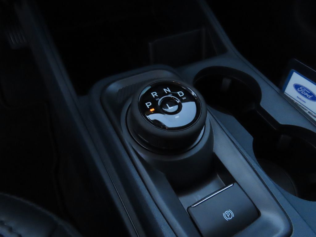 Vehicle image 40 of 69