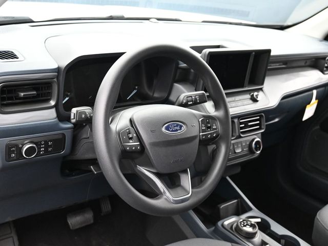 Vehicle image 32 of 53